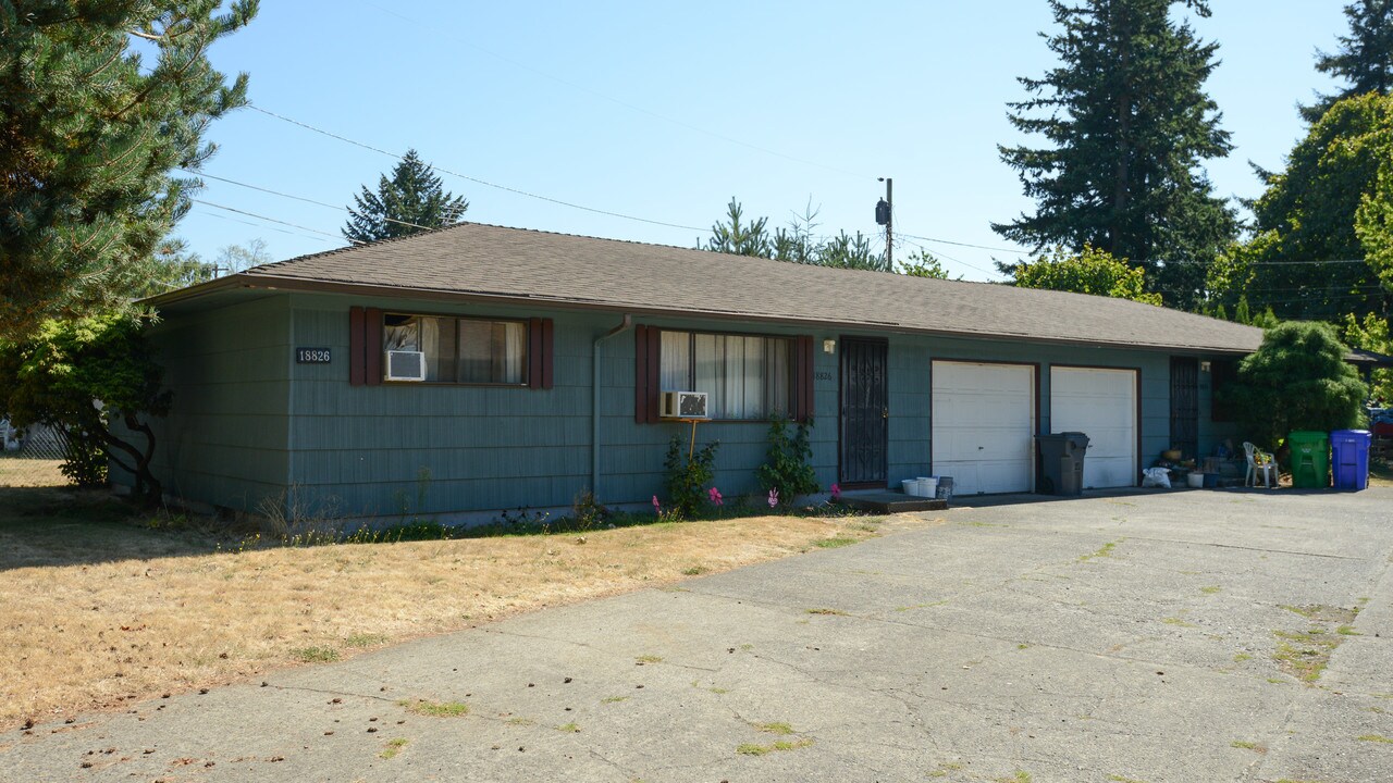 18820 SE Yamhill St in Portland, OR - Building Photo