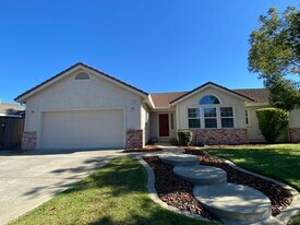 482 Aberdeen Way in Vacaville, CA - Building Photo