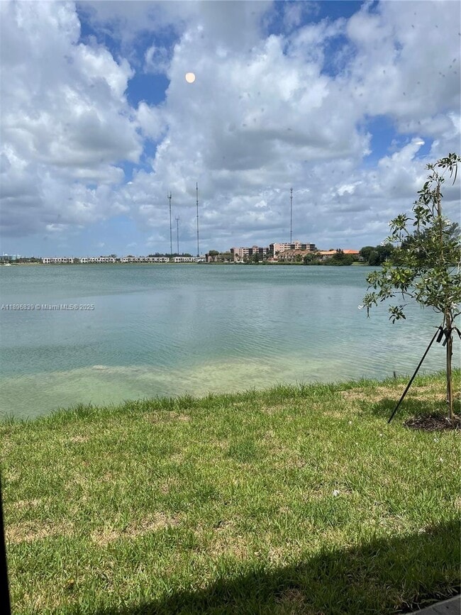 20588 NE 5th Pl in Miami, FL - Building Photo - Building Photo