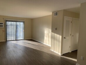 4350 N 94th St in Wauwatosa, WI - Building Photo - Building Photo
