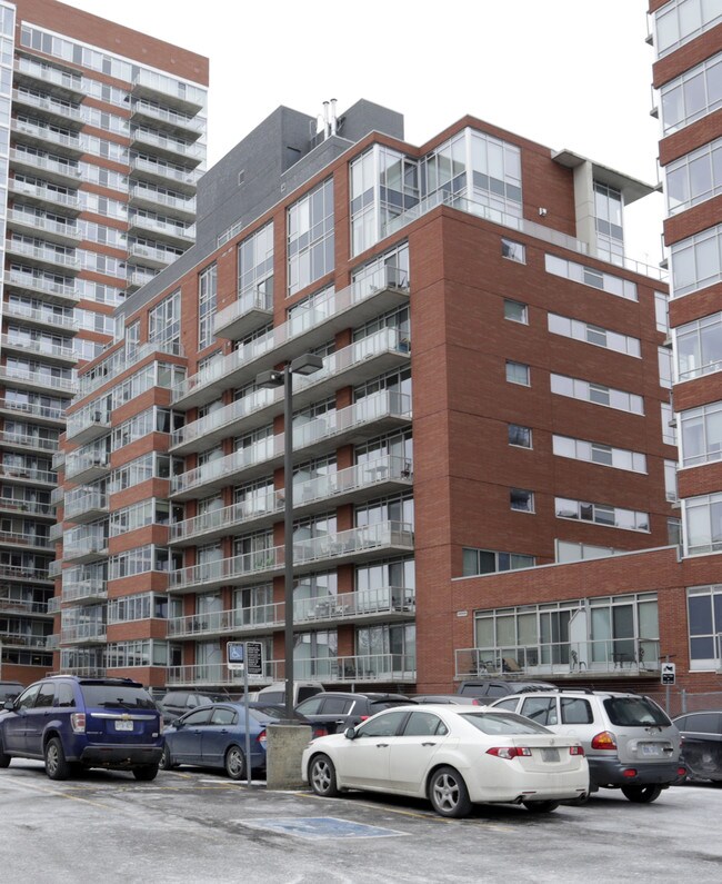 The East Market Phase II in Ottawa, ON - Building Photo - Building Photo