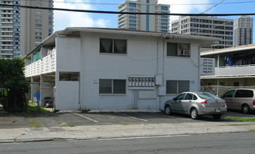 2311 Fern St in Honolulu, HI - Building Photo - Building Photo