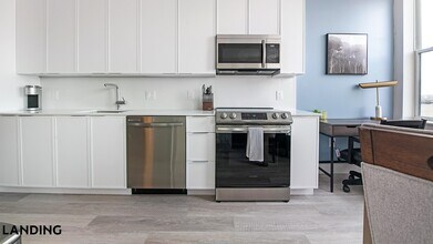 2005 11th St NW, Unit 602 in Washington, DC - Building Photo - Building Photo