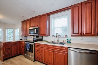 16820 Banyon Dr in Ft. Myers, FL - Building Photo - Building Photo