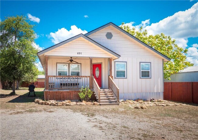 property at 691 Tamarack Dr