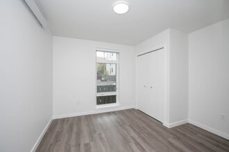 Plaid Apartments in Seattle, WA - Building Photo - Interior Photo