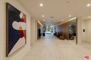 3651 Regal Pl in Los Angeles, CA - Building Photo