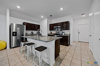 133 Hammond Ct in Jarrell, TX - Building Photo - Building Photo