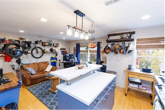 1220 Holbrook Terrace NE in Washington, DC - Building Photo - Building Photo