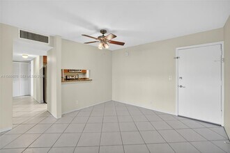 1700 SE 15th St in Fort Lauderdale, FL - Building Photo - Building Photo