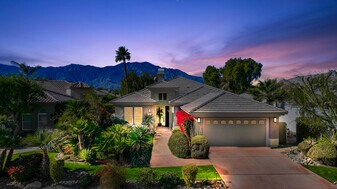 21 Vía Bella in Rancho Mirage, CA - Building Photo