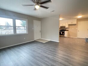 2043 S Sagamont Ave in Springfield, MO - Building Photo - Building Photo