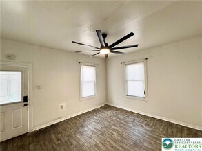 527 Bradley St in Bethlehem, PA - Foto de edificio - Building Photo