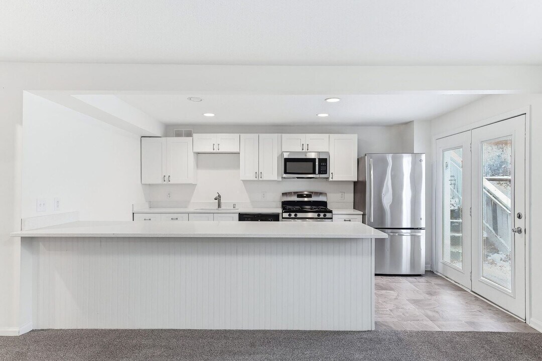 780 Stewart Ave in St. Paul, MN - Building Photo