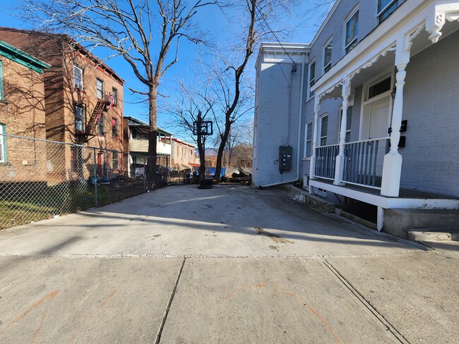 8 Little Monument in Newburgh, NY - Building Photo - Building Photo