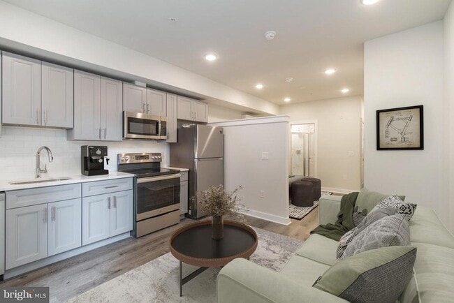 property at 19 S 44th St