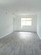 410 7th St in Huntington Beach, CA - Building Photo - Building Photo