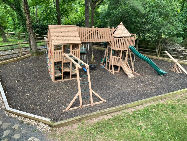 2615 Puritan Ct in Herndon, VA - Building Photo - Building Photo