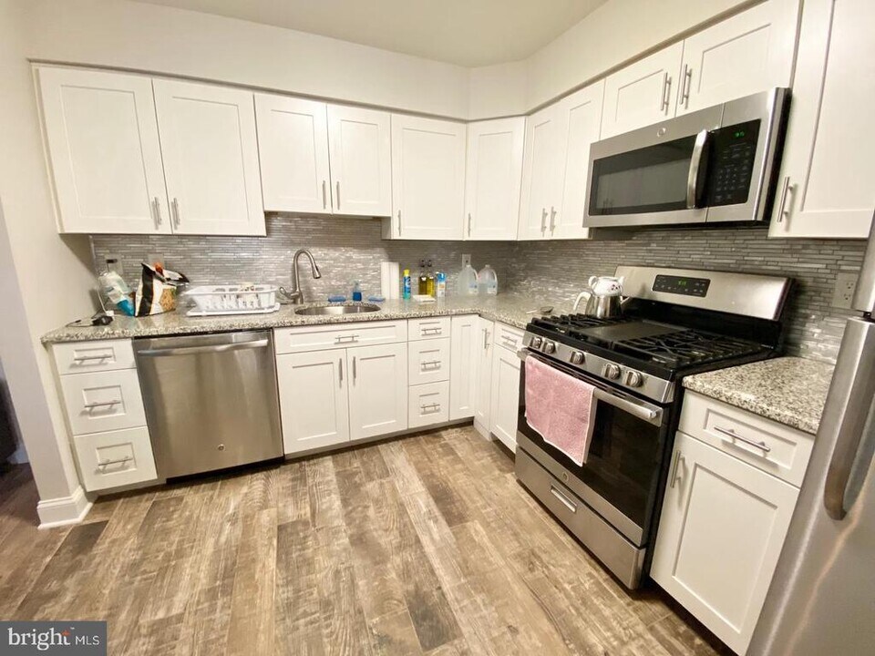 167 Andover Pl in Trenton, NJ - Building Photo