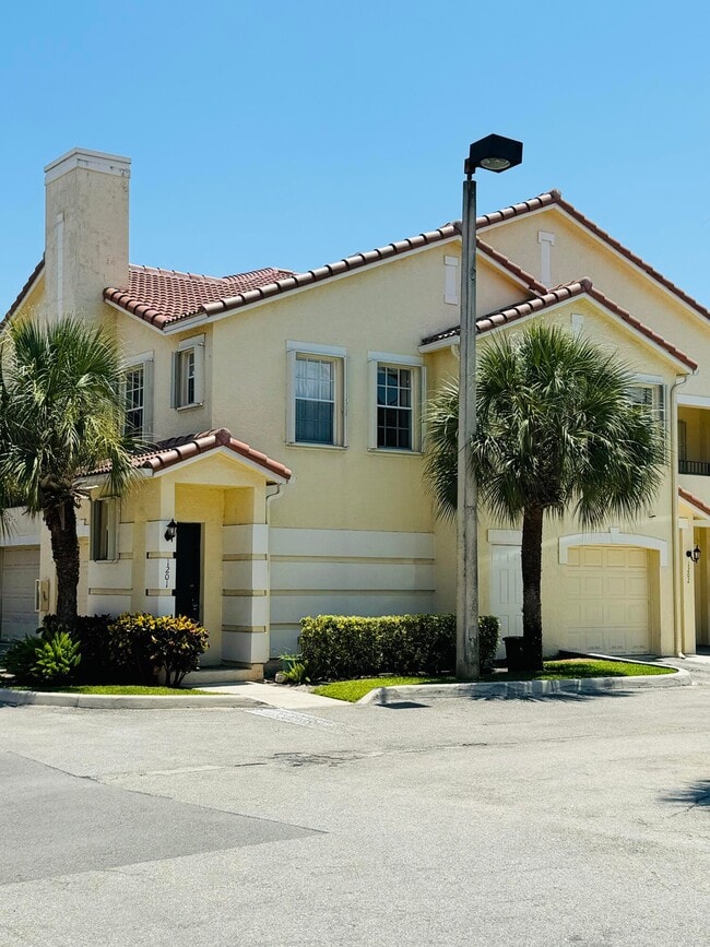 property at 1201 Belmont Pl