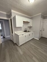 398 E 147th St in Cleveland, OH - Building Photo - Building Photo
