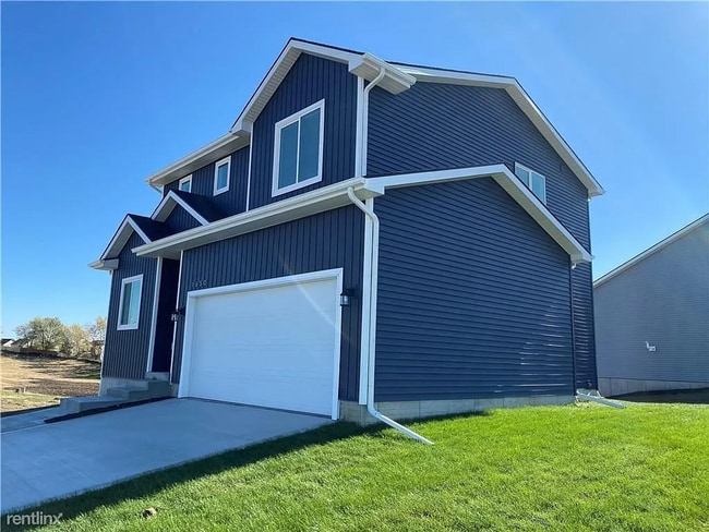 4700 NW 167th St in Urbandale, IA - Building Photo - Building Photo