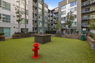 Belcarra in Bellevue, WA - Foto de edificio - Building Photo