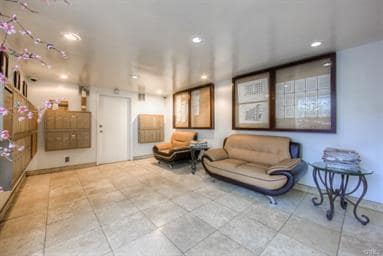 335 Cedar Ave in Long Beach, CA - Building Photo - Building Photo