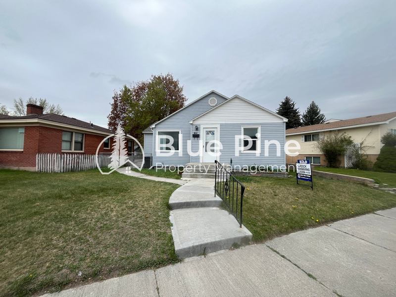 975 K St in Idaho Falls, ID - Building Photo