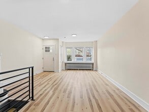 1901A 72nd Ave in Philadelphia, PA - Building Photo - Building Photo