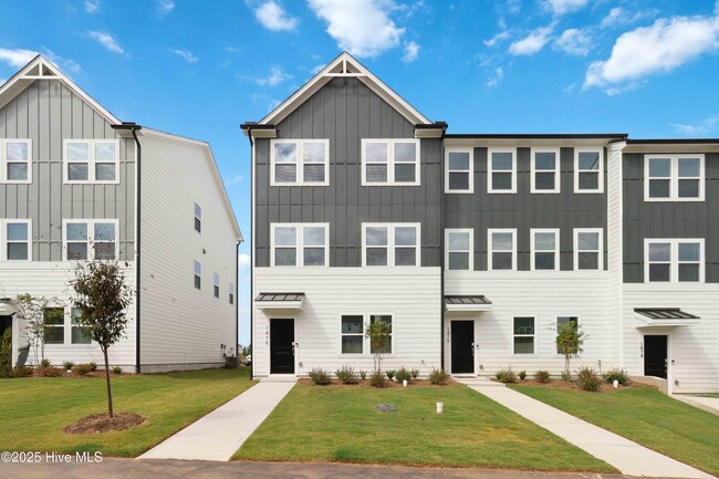 property at 1478 Hasse Ave