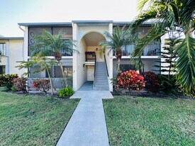 1115 Green Pine Blvd in West Palm Beach, FL - Building Photo