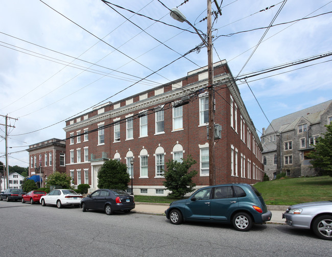 Washington Street Apartments in New London, CT - Building Photo - Building Photo