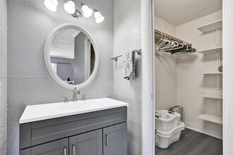 5100 Dupont Blvd in Fort Lauderdale, FL - Building Photo - Building Photo