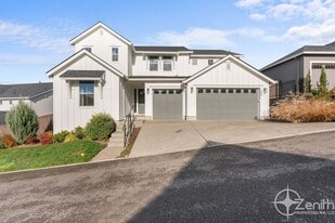 990 W Magnolia Loop in Washougal, WA - Building Photo