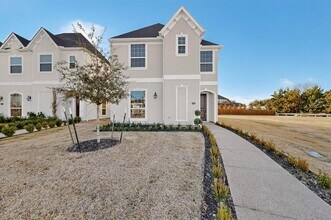 7921 Renaissance Blvd in McKinney, TX - Building Photo - Building Photo