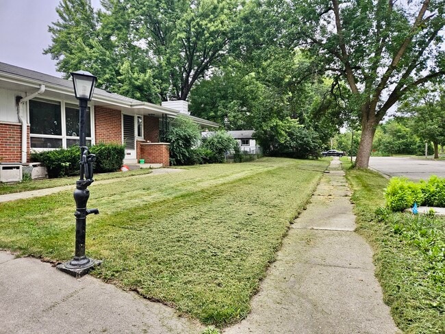 1510 Jills Dr