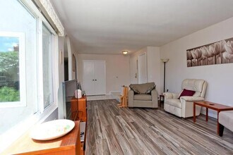 14051 Hermosillo Way in Poway, CA - Building Photo - Building Photo