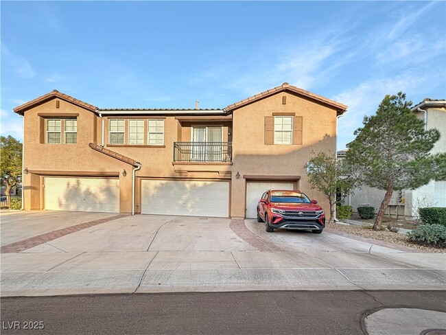 22 Lone Cove Ct in Henderson, NV - Building Photo - Building Photo