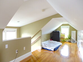 826 Huntington Ave, Unit 2 in Boston, MA - Foto de edificio - Building Photo
