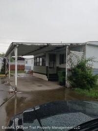 2504 Empire Dr photo'