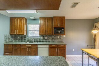 5403 Timpani Dr in Friendswood, TX - Building Photo - Building Photo