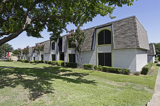 The Junction in Arlington, TX - Building Photo - Building Photo
