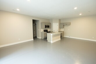 Duplexes on Custer and Murdock in Wichita, KS - Building Photo - Building Photo
