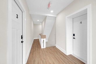 2322 Scranton Rd in Cleveland, OH - Building Photo - Building Photo