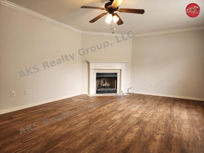 1090 Thompson Rd in Alabaster, AL - Building Photo - Building Photo