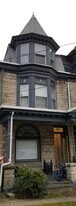1552 Mineral Spring Rd, Unit Apt2 in Reading, PA - Building Photo