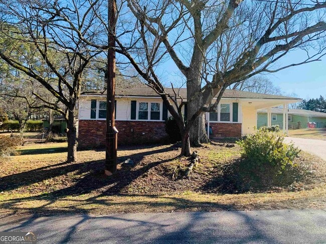 24 Camellia Dr in Newnan, GA - Building Photo - Building Photo