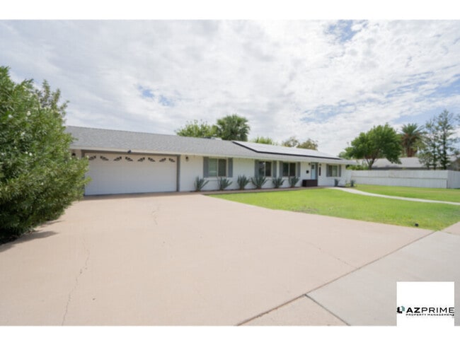 property at 3333 N Randolph Rd