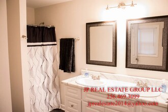 714 4th Ave SE in Decatur, AL - Building Photo - Building Photo